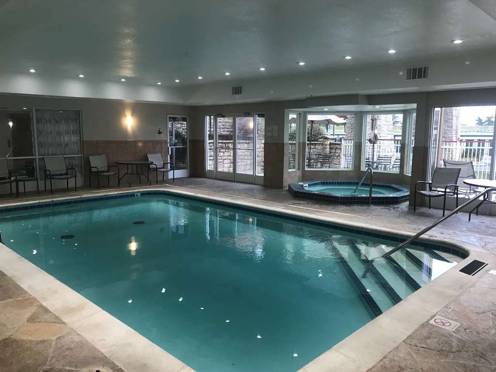 Hotel Baymont By Wyndham Springfield I-44 Facilidades foto
